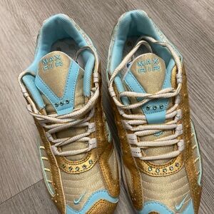 Nike max air size 8 women’s